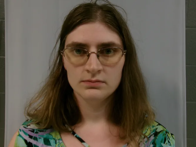 Randolph woman facing child abuse charge